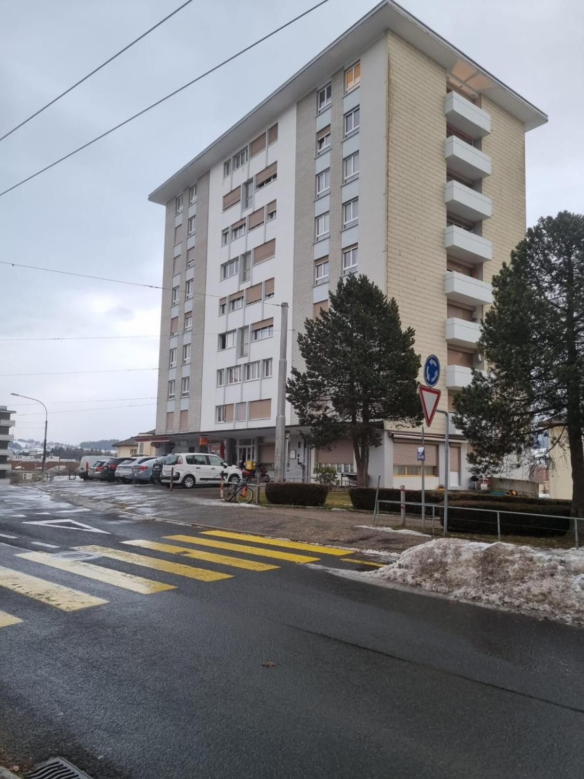 Joli Studio Apartment La Chaux De Fonds Exterior photo